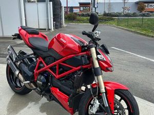 DUCATI 848 STREETFIGHTER