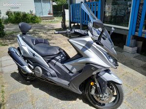 SCOOTER KYMCO AK 550
