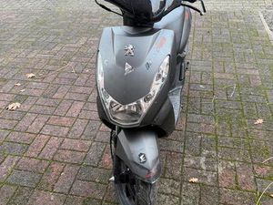 ② SCOOTER PEUGEOT