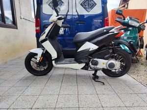 MAGNIFIQUE SCOOTER 125 APRILIA SPORTCITYONE