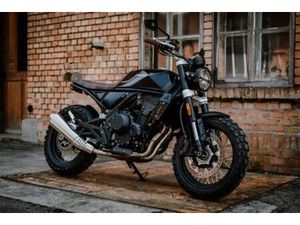 BRIXTON CROSSFIRE 500 VANS EDITION (35KW) 5900KM TOP ZUSTAND