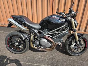 DUCATI 1100 MONSTER EVO