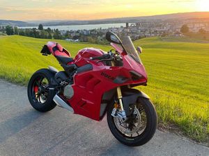 DUCATI PANIGALE V4S 2023 MIT GARANTIE BIS 2027