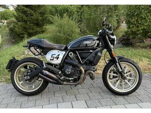 DUCATI SCRAMBLER 800 CAFE RACER