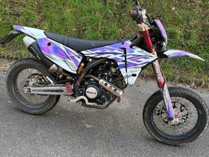 FANTIC MOTARD 125 CCM, TOP ZUSTAND!