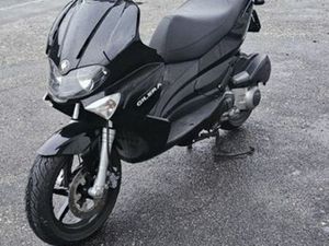 GILERA RUNNER 125ST ( FAHBAR AB 16 JAHRE ) 11KW