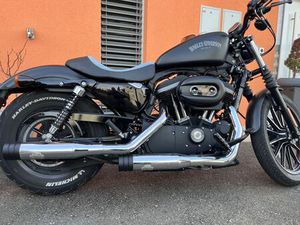 HARLEY IRON 883