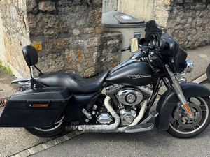 HARLEY DAVIDSON STREET GLIDE FLHX