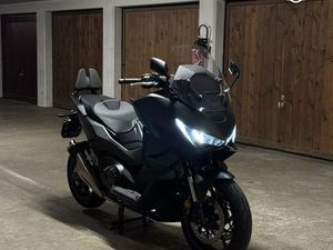 HONDA FORZA 750 2025