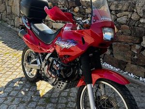 HONDA DOMINATOR 650 COVILHÃ E CANHOSO