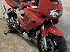 HONDA VTR 1000 F TOP ZUSTAND!