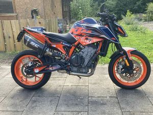 KTM 890 DUKE R SPEZIAL