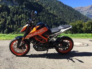 KTM DUKE 390 - TOP ZUSTAND, WENIG KILOMETER, JG 2020