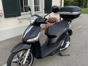 PIAGGIO LIBERTY 125 S JAHRGANG 2022 NEUWERTIG + TOPCASE