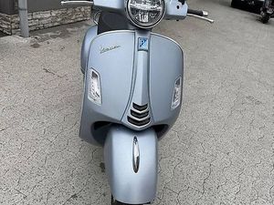 PIAGGIO VESPA 300 GTS SUPER TECH