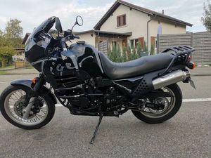TRIUMPH TIGER 900