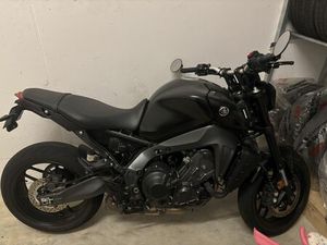 YAMAHA MT09 2021 CA. 3500KM