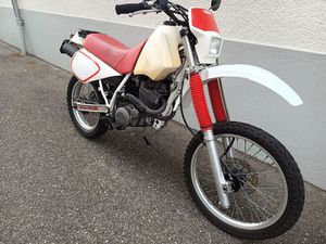 YAMAHA TT600