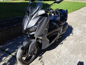YAMAHA X-MAX 300