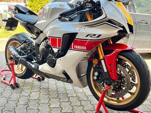 YAMAHA R1 RN65 60TH ANNIVERSARY