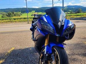 YAMAHA YZF-R6