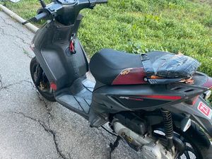 SCOOTER APRILIASR50 2T