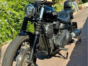 HARLEY DAVIDSON STREET BOB EN PARFAIT ÉTAT