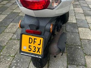 PEUGEOT KISBEE - WEINIG GEBRUIKT, GOEDE STAAT! — SCOOTERS | PEUGEOT — MARKTPLAATS