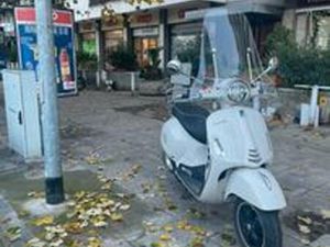 PIAGGIO VESPA 300 GTS SUPER - 2022