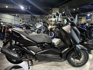 ② YAMAHA X-MAX 125 ABS TECHMAX