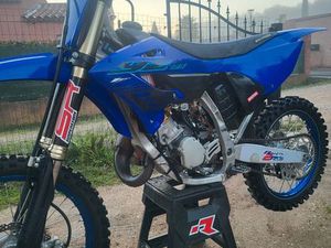 125 YZ