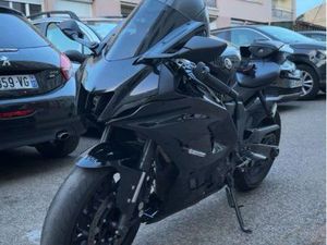 YAMAHA R7 A2 2023