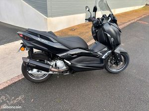 YAMAHA X-MAX IRON MAX 125 CC