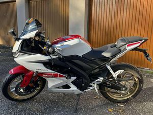YAMAHA YZF R125 60TH ANNIVERSARY