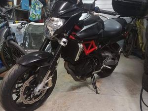 APRILIA SHIVER 750 2013 33000 KM