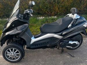 PIAGGIO MP3 400