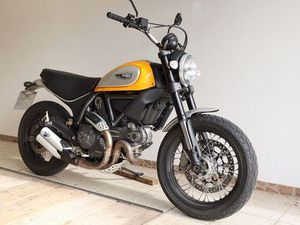 DUCATI SCRAMBLER 800 CLASSIC