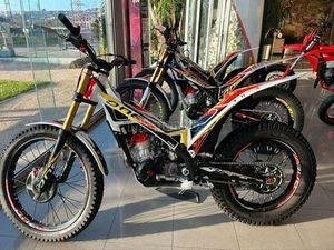 TRS MOTORCYCLES - ONE