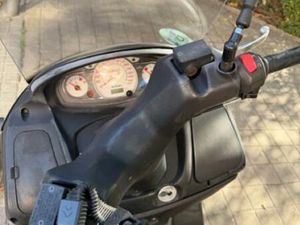 SUZUKI - BURGMAN 2010