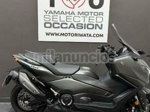 YAMAHA - TMAX