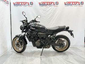 YAMAHA - XSR700