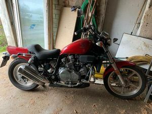 HONDA MAGNA 700 CCM BJ. 1987