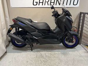 YAMAHA X-MAX 125 ABS