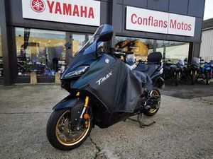 YAMAHA TMAX 560