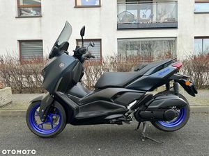 YAMAHA X-MAX