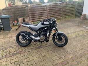 WINTERPREIS A1 HUSQVARNA SVARTPILEN 125, ECHTE 15 PS DUKE MT125