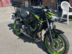 KAWAZAKI Z650 A2