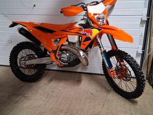 250 EXC CHAMPION EDITION 2025