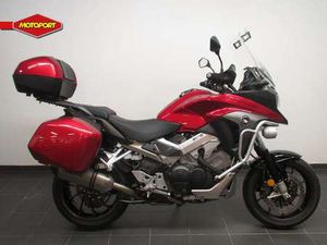 HONDA VFR 800 X CROSSRUNNER ROOD