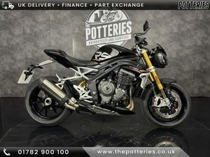 TRIUMPH SPEED TRIPLE 1050 RS